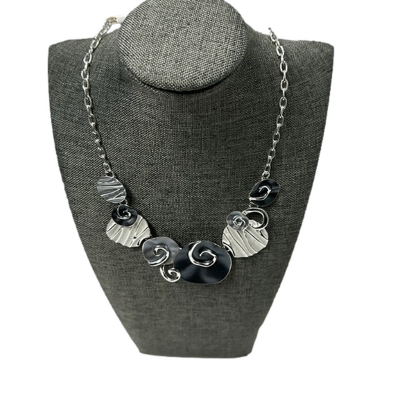Fashion Jewelry Silver Necklace only. NEW - Picture 1 of 6
